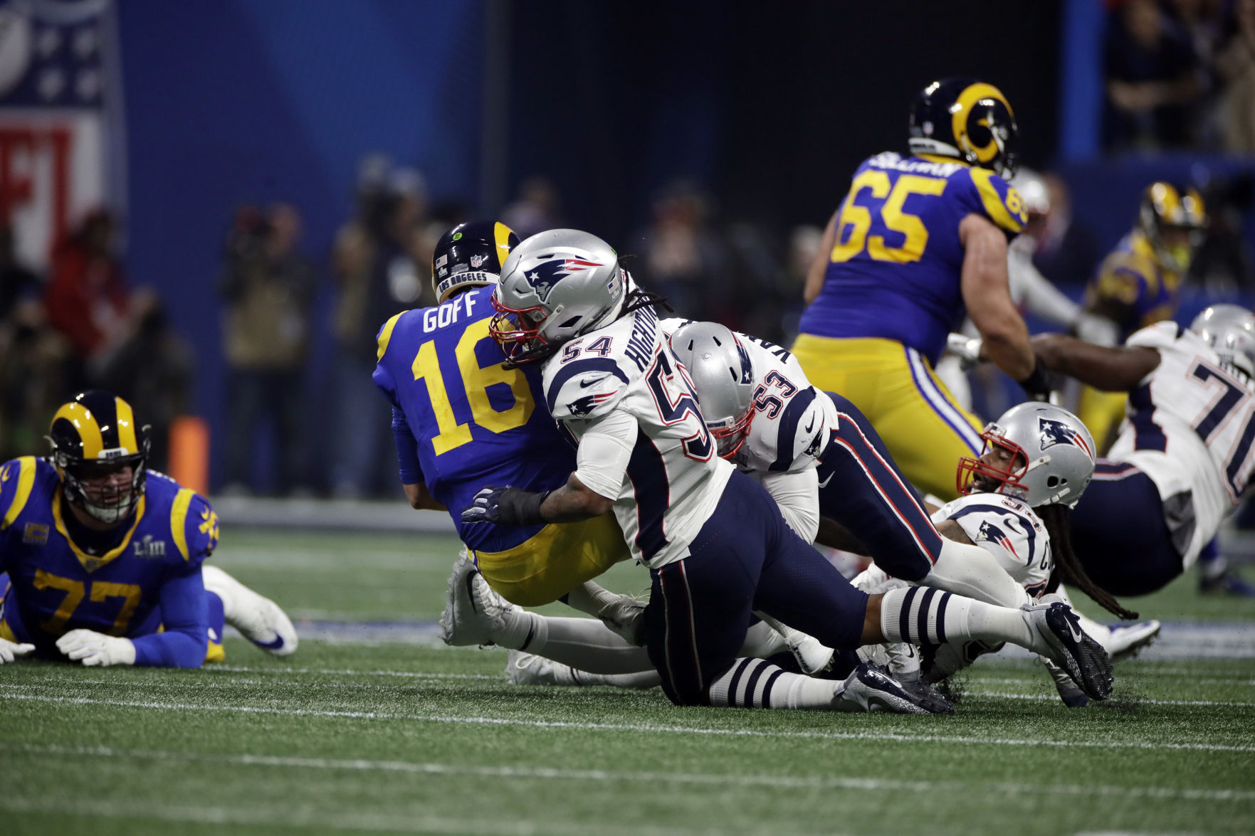 Patriots Rams Super Bowl Football